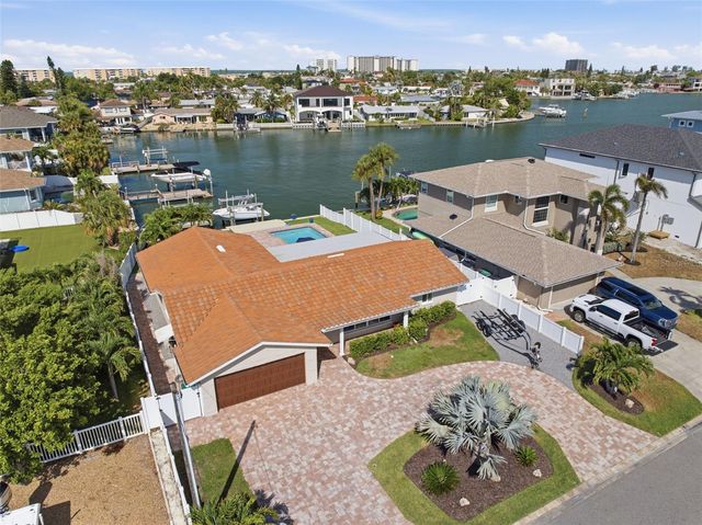 6414 2ND PALM POINT, St Pete Beach, FL 33706
