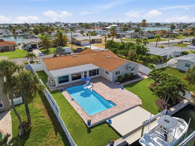 6414 2ND PALM POINT, St Pete Beach, FL 33706