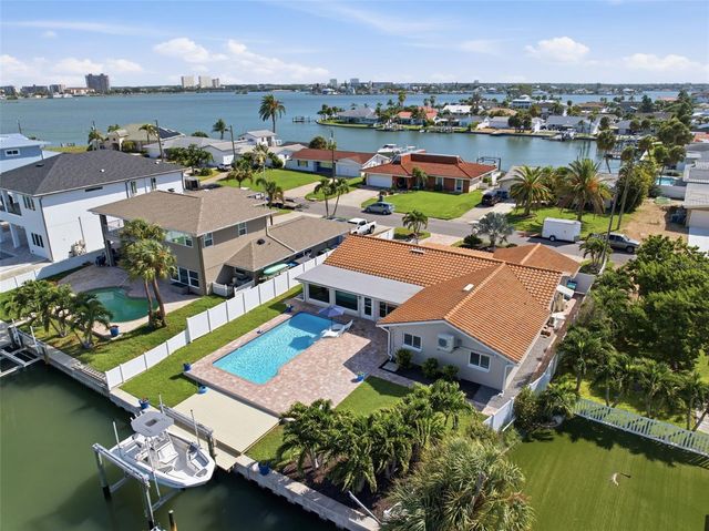 6414 2ND PALM POINT, St Pete Beach, FL 33706