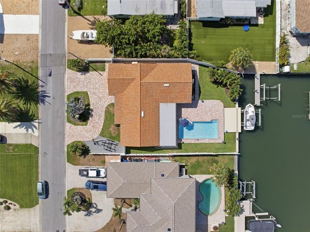 6414 2ND PALM POINT, St Pete Beach, FL 33706
