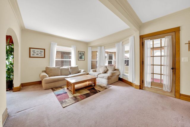 3235 Cuyler Avenue, Berwyn, IL 60402