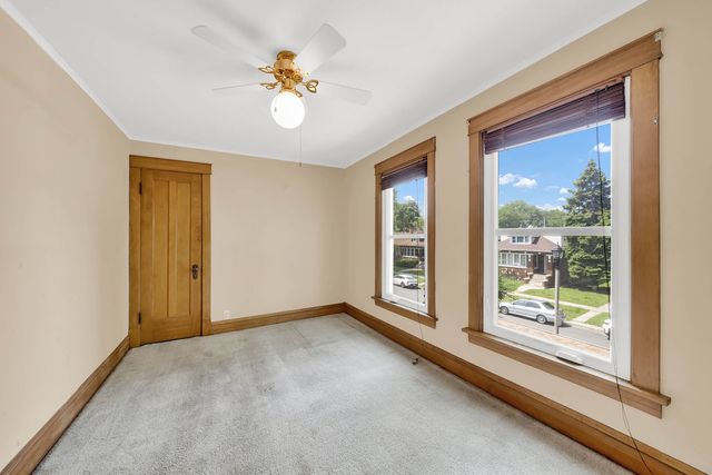3235 Cuyler Avenue, Berwyn, IL 60402