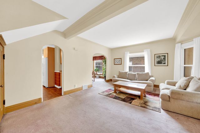 3235 Cuyler Avenue, Berwyn, IL 60402