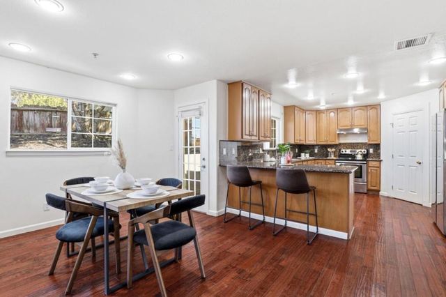 2390 Rainbow Court, Hayward, CA 94542