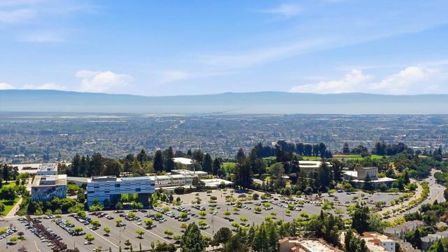 2390 Rainbow Court, Hayward, CA 94542