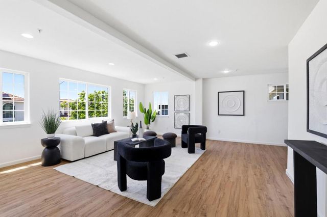 2390 Rainbow Court, Hayward, CA 94542