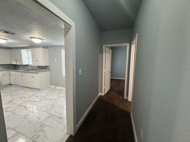 1317 NW Lincoln Ave, Lawton, OK 73507