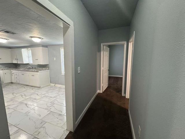 1317 NW Lincoln Ave, Lawton, OK 73507