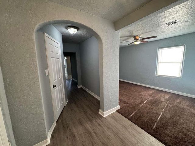 1317 NW Lincoln Ave, Lawton, OK 73507