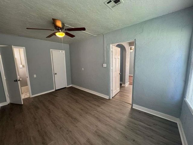 1317 NW Lincoln Ave, Lawton, OK 73507