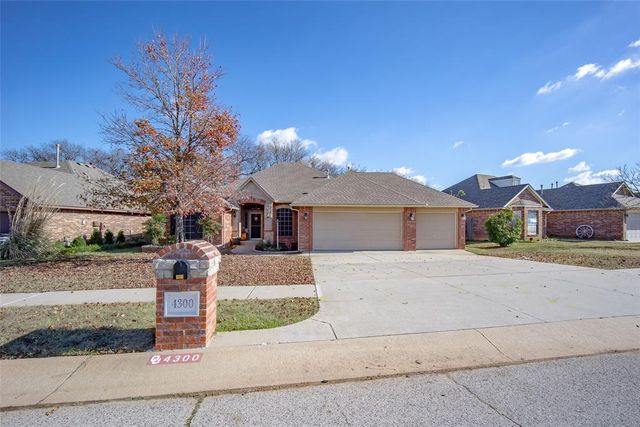 4300 Mackenzie Drive, Moore, OK 73160