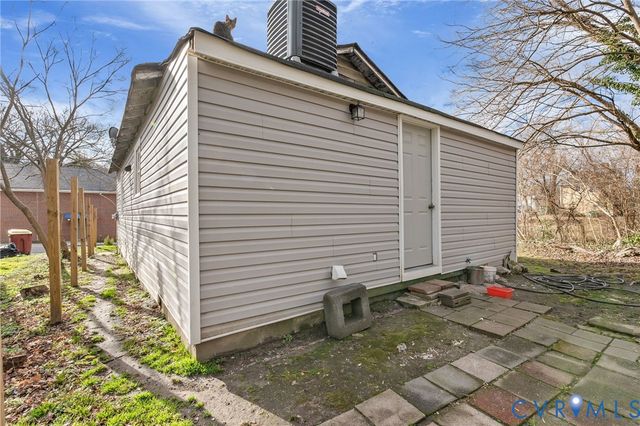 123 Mars St, Petersburg, VA 23803
