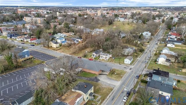 123 Mars St, Petersburg, VA 23803