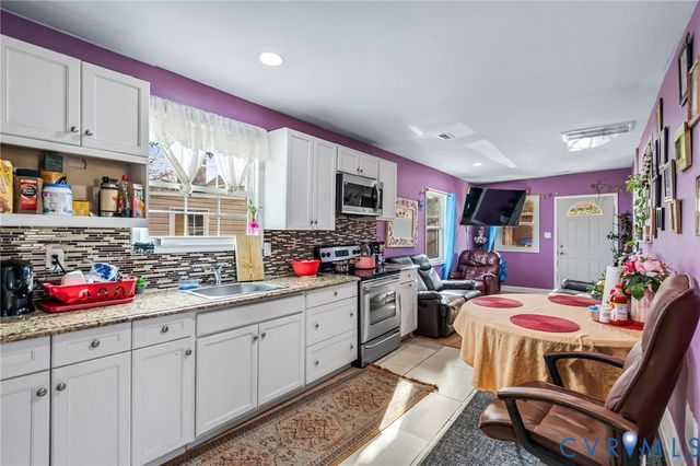 123 Mars St, Petersburg, VA 23803