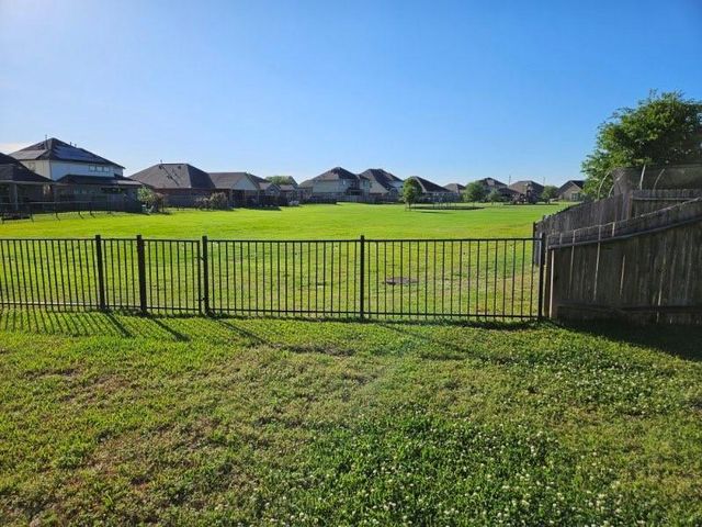 5710 Micah Lane, Rosenberg, TX 77471