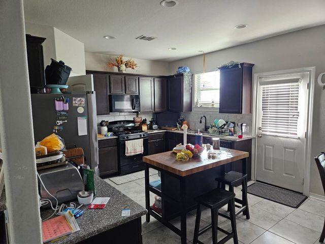 5710 Micah Lane, Rosenberg, TX 77471