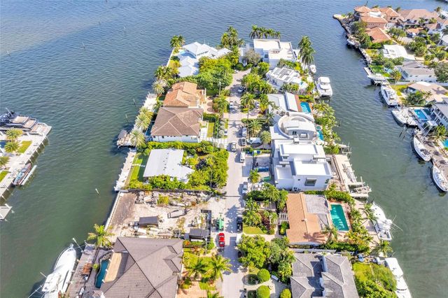 1725 SE 13th Street, Fort Lauderdale, FL 33316