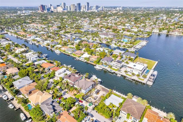 1725 SE 13th Street, Fort Lauderdale, FL 33316