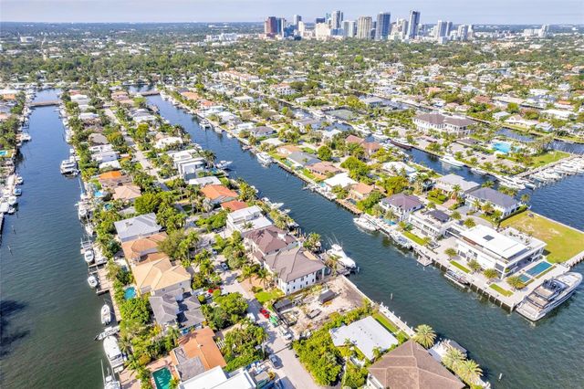 1725 SE 13th Street, Fort Lauderdale, FL 33316