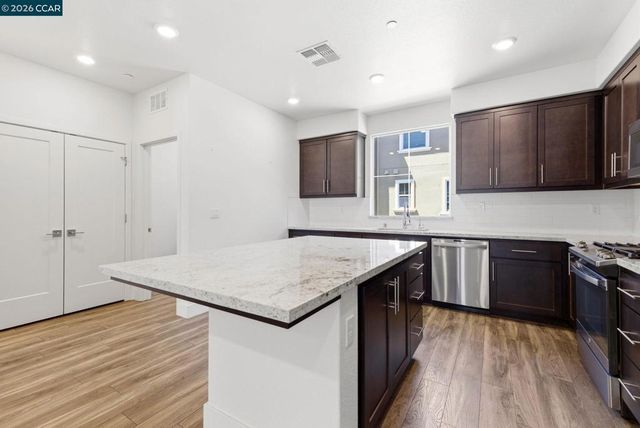 205 Plum Tree St, Livermore, CA 94551