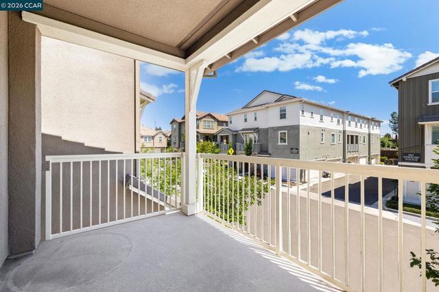 205 Plum Tree St, Livermore, CA 94551