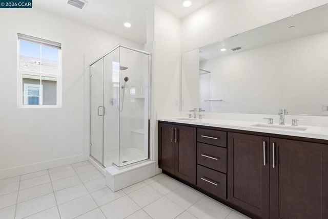 205 Plum Tree St, Livermore, CA 94551