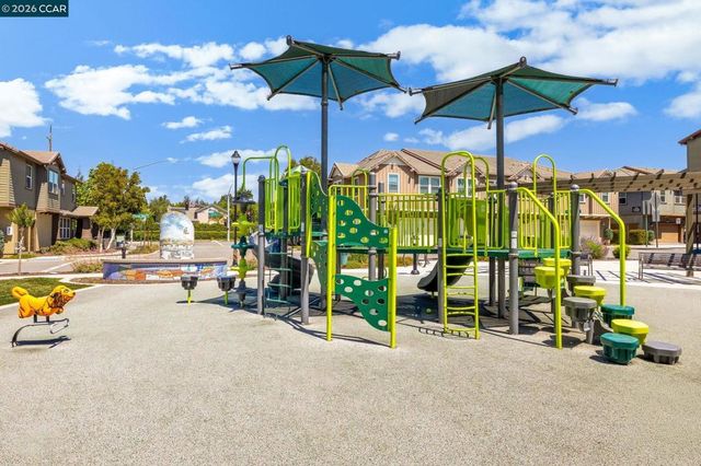 205 Plum Tree St, Livermore, CA 94551