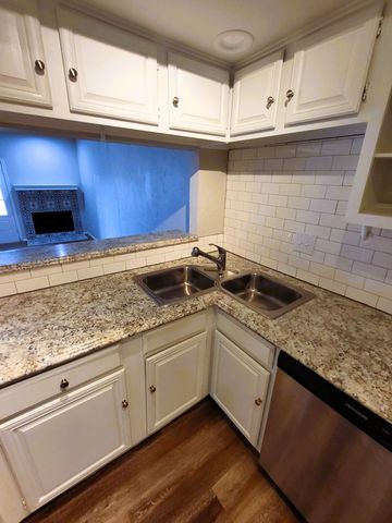 3635 Garden Brook Drive 134, Farmers Branch, TX 75234