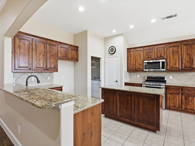 8916 Stone Top Drive, Fort Worth, TX 76179