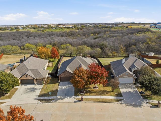8916 Stone Top Drive, Fort Worth, TX 76179