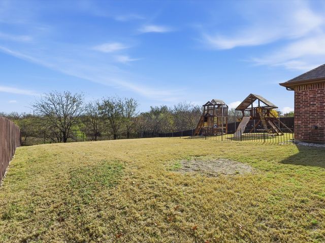 8916 Stone Top Drive, Fort Worth, TX 76179
