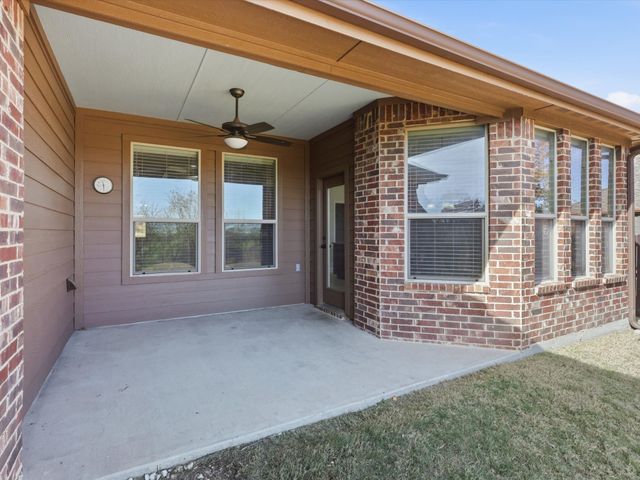 8916 Stone Top Drive, Fort Worth, TX 76179