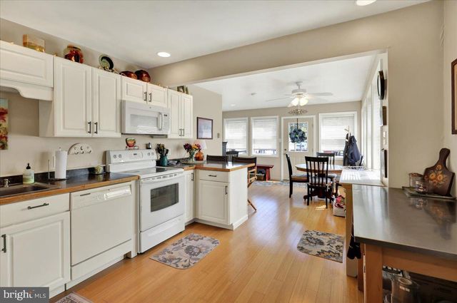 307 SUMMIT AVE, Reading, PA 19607