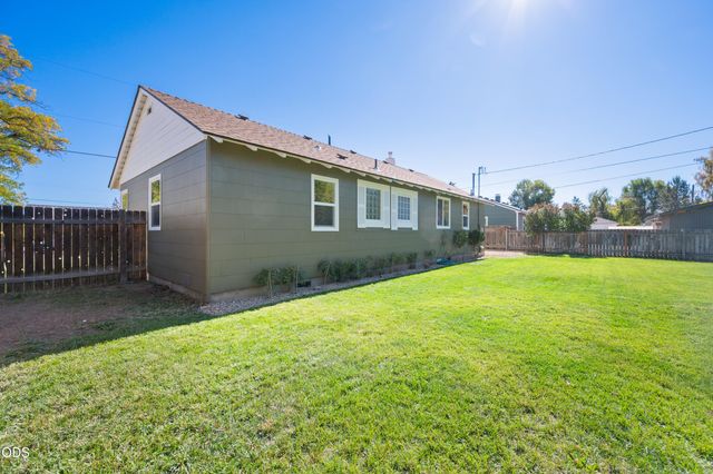 639 NW 8th Street, Redmond, OR 97756