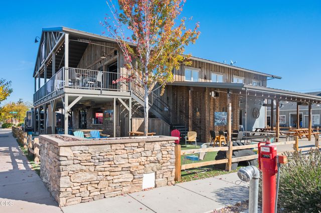 639 NW 8th Street, Redmond, OR 97756