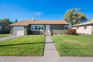 639 NW 8th Street, Redmond, OR 97756