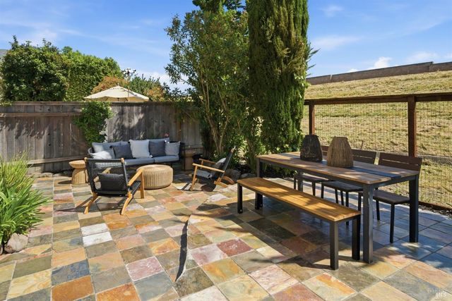 182 Emerson Ave, Novato, CA 94949