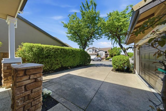 182 Emerson Ave, Novato, CA 94949