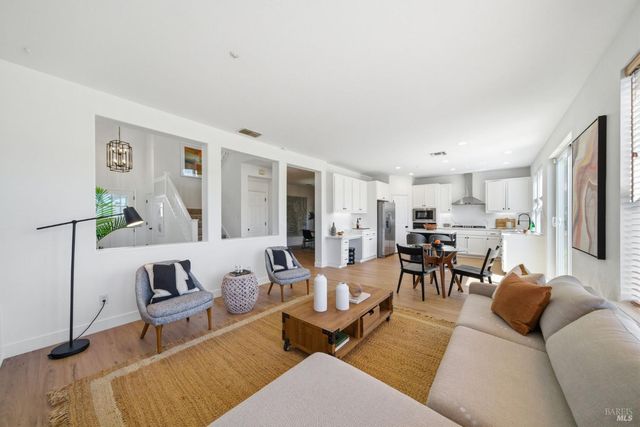 182 Emerson Ave, Novato, CA 94949