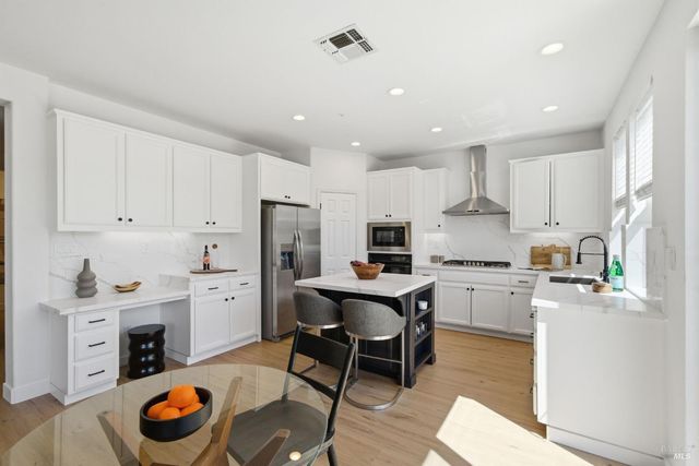 182 Emerson Ave, Novato, CA 94949