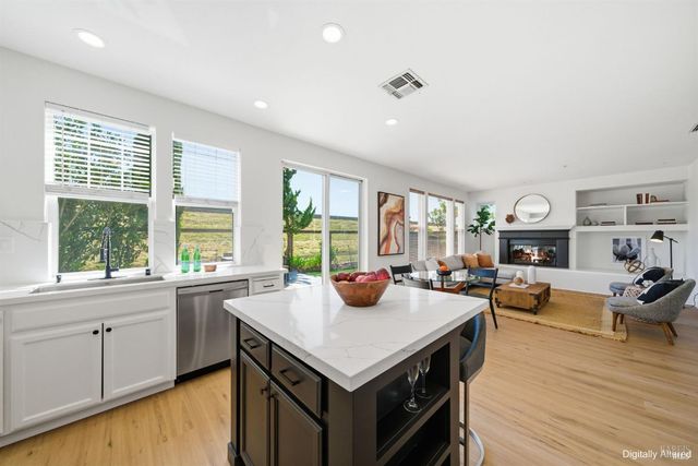 182 Emerson Ave, Novato, CA 94949