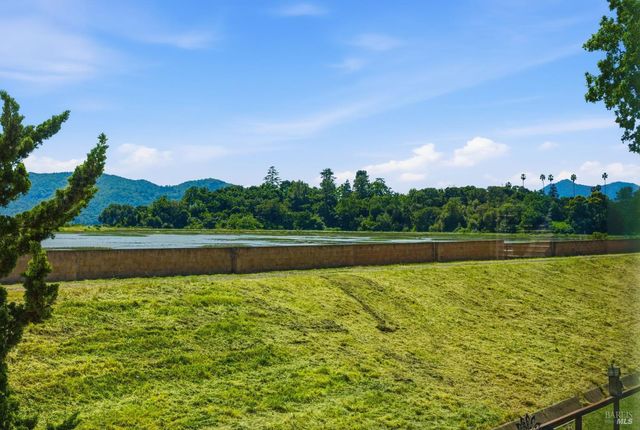 182 Emerson Ave, Novato, CA 94949