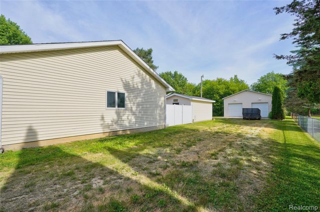 1055 E Hollywood Boulevard, Thetford Township, MI 48420