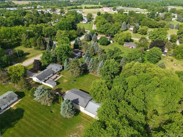1055 E Hollywood Boulevard, Thetford Township, MI 48420