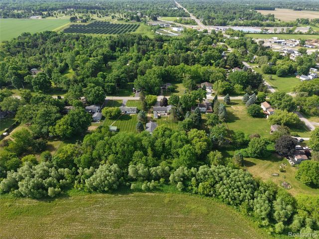 1055 E Hollywood Boulevard, Thetford Township, MI 48420