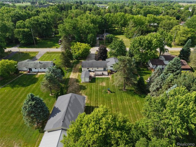 1055 E Hollywood Boulevard, Thetford Township, MI 48420