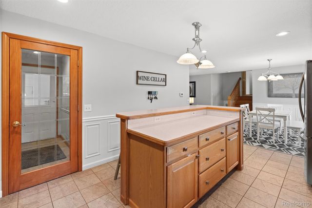 1055 E Hollywood Boulevard, Thetford Township, MI 48420