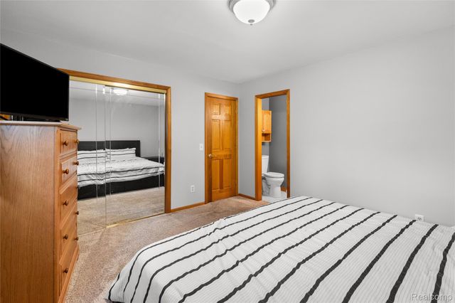 1055 E Hollywood Boulevard, Thetford Township, MI 48420