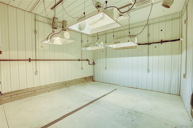 1055 E Hollywood Boulevard, Thetford Township, MI 48420