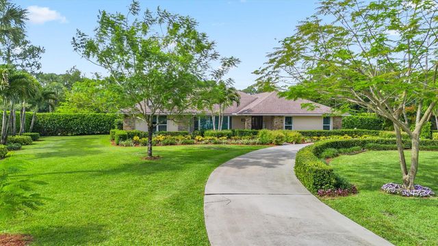 13175 Doubletree Circle, Wellington, FL 33414